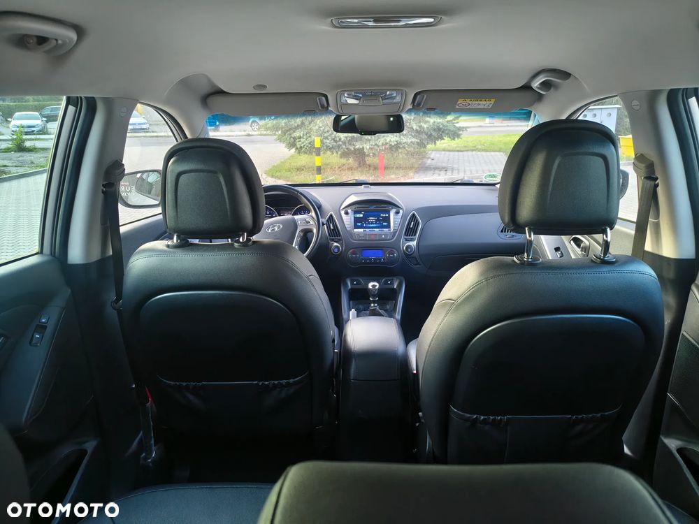 Hyundai ix35 1.7 CRDi 2WD blue Finale Gold - 14