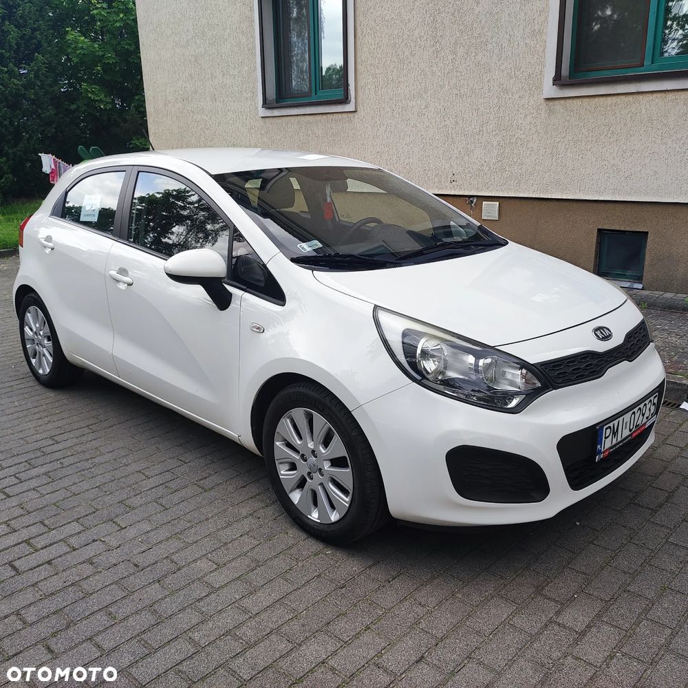 Kia Rio - 3