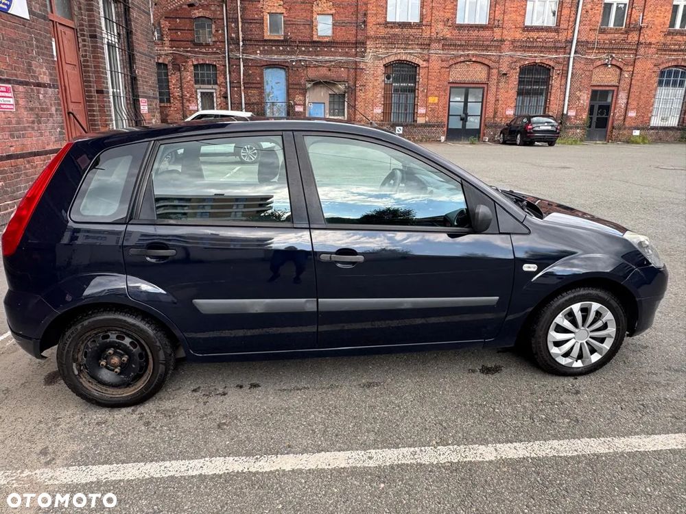 Ford Fiesta 1.3 Ambiente - 5