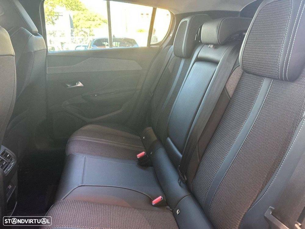 Peugeot 308 1.2 PureTech Allure EAT8 - 10