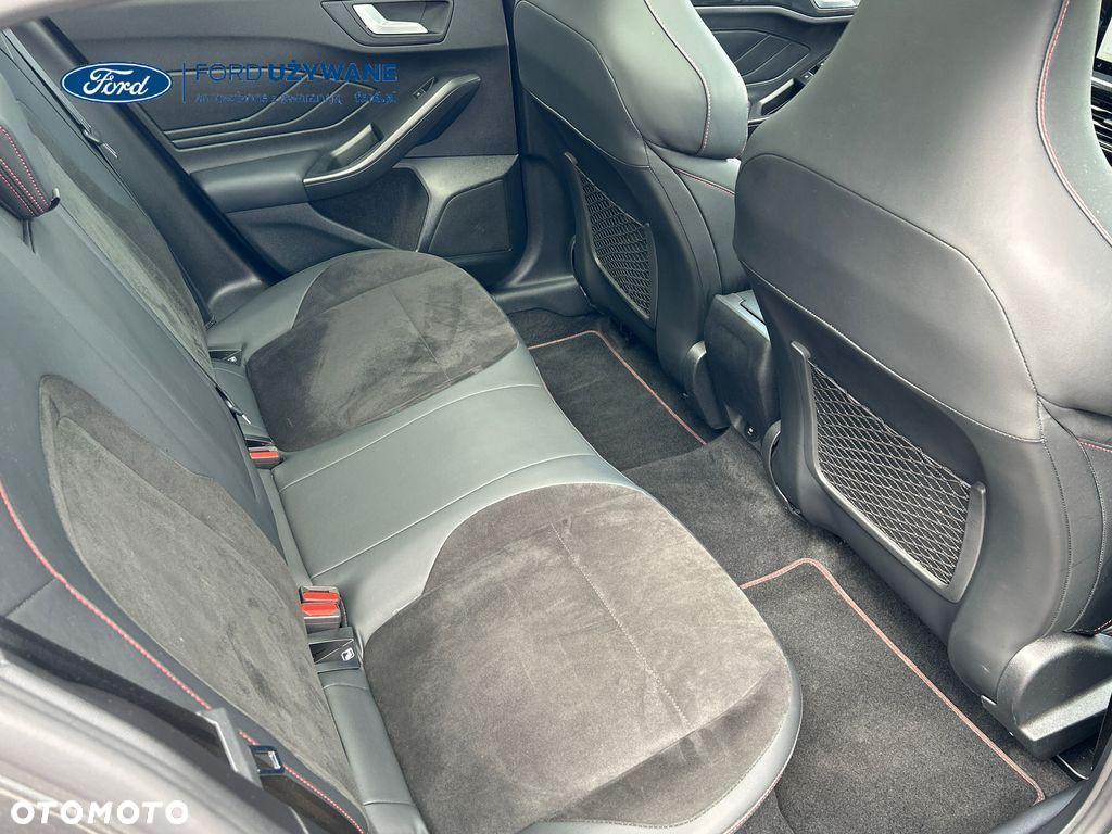 Ford Focus 2.3 EcoBoost ST X - 9