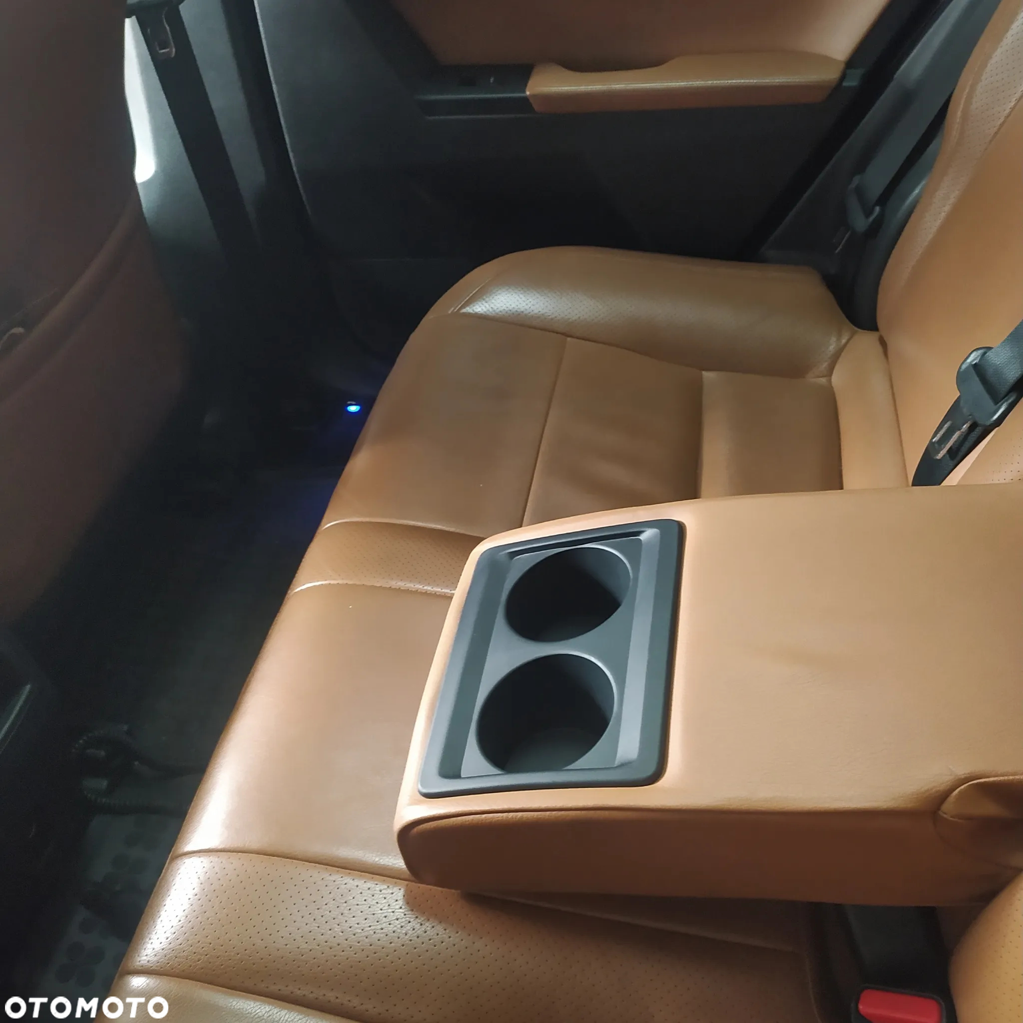 Toyota Auris 1.8 HSD Prestige NAVI - 12