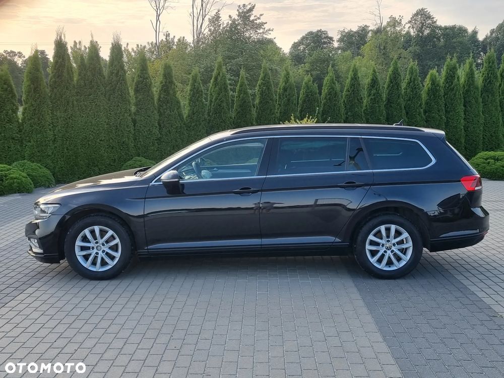 Volkswagen Passat Variant 2.0 TDI SCR DSG Business - 4