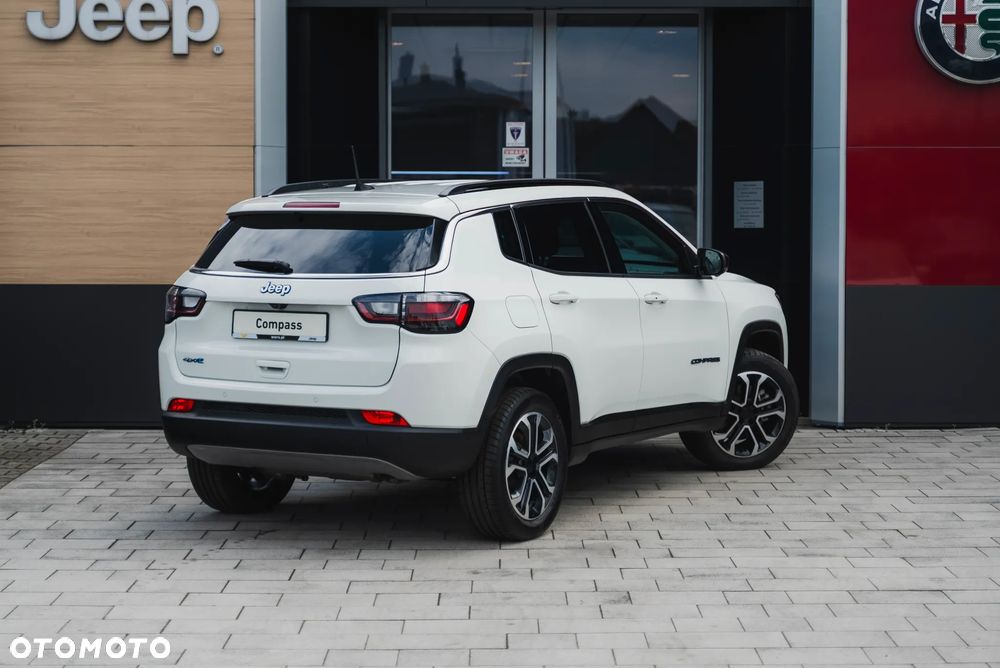 Jeep Compass - 10