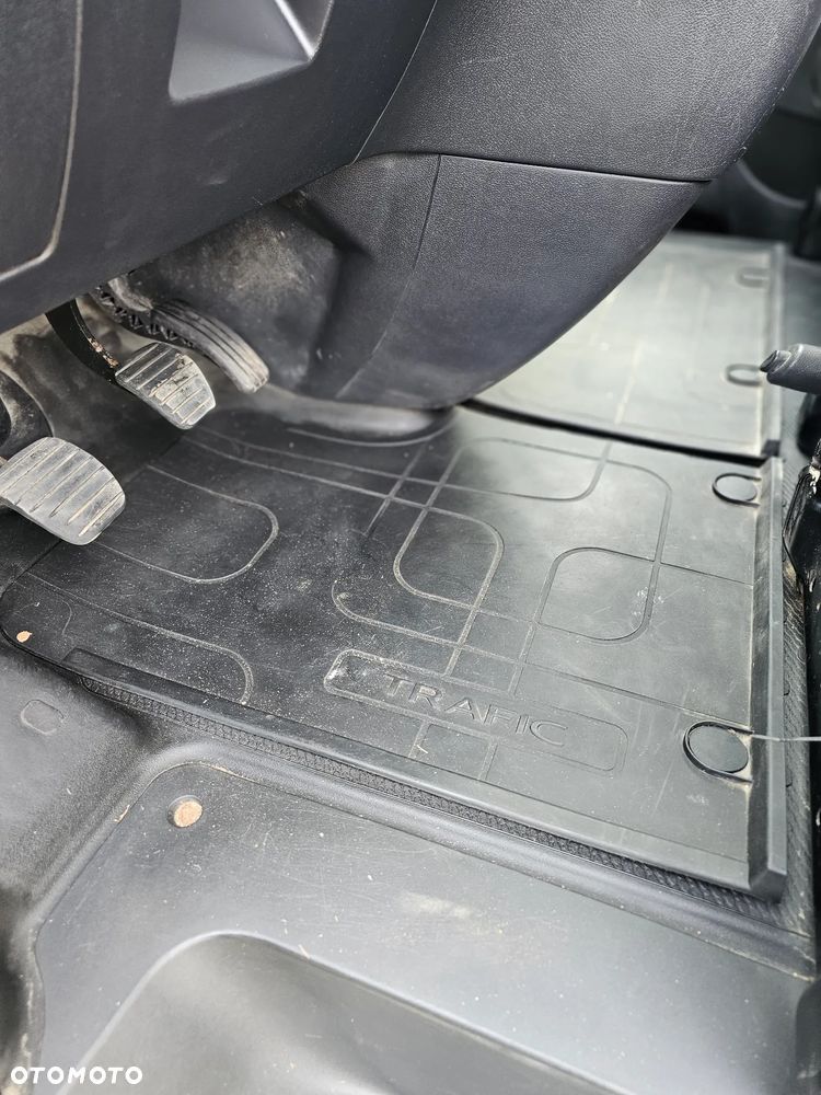 Renault Trafic - 24
