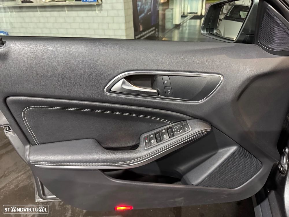 Mercedes-Benz GLA 180 d Urban Aut. - 16