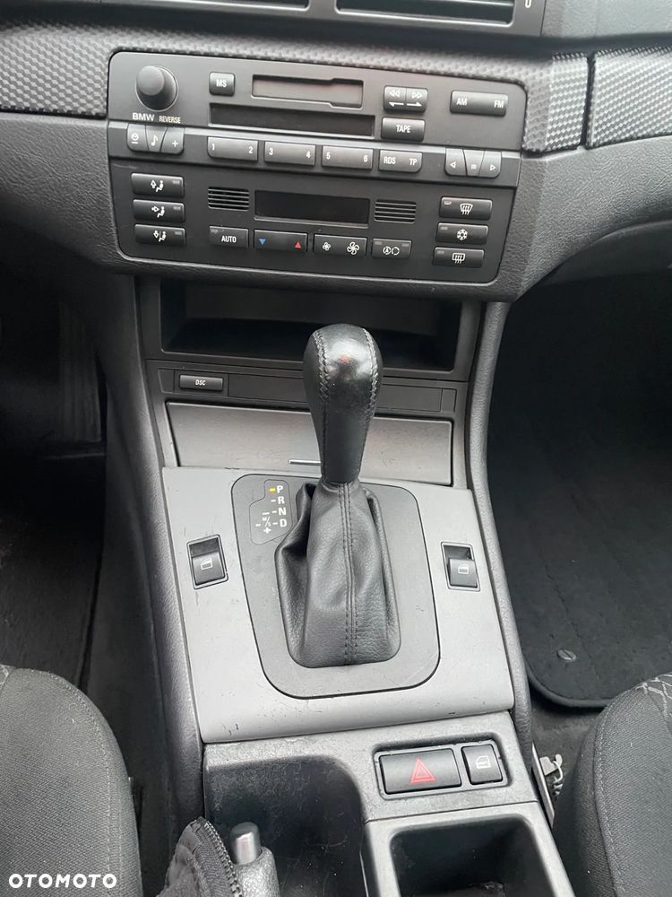 BMW Seria 3 318i - 22