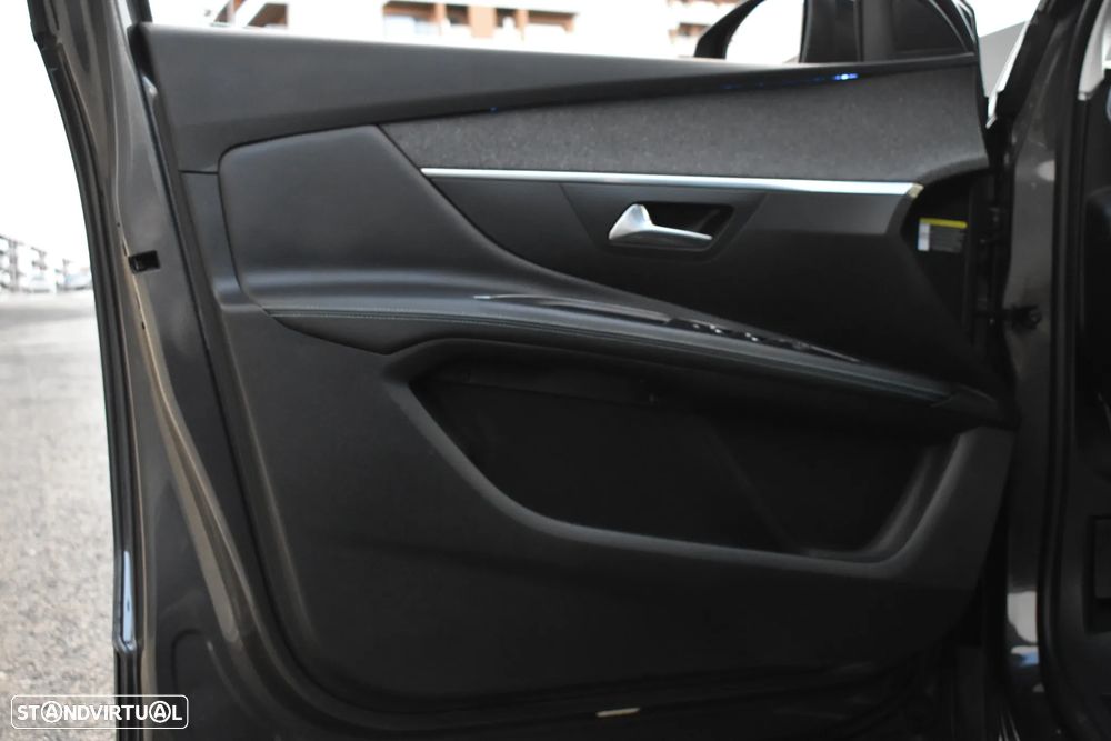 Peugeot 3008 1.6 Hybrid Allure Pack e-EAT8 - 29