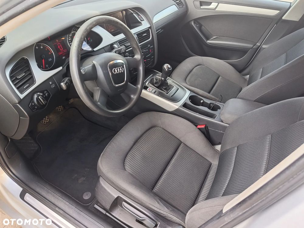 Audi A4 Avant - 9
