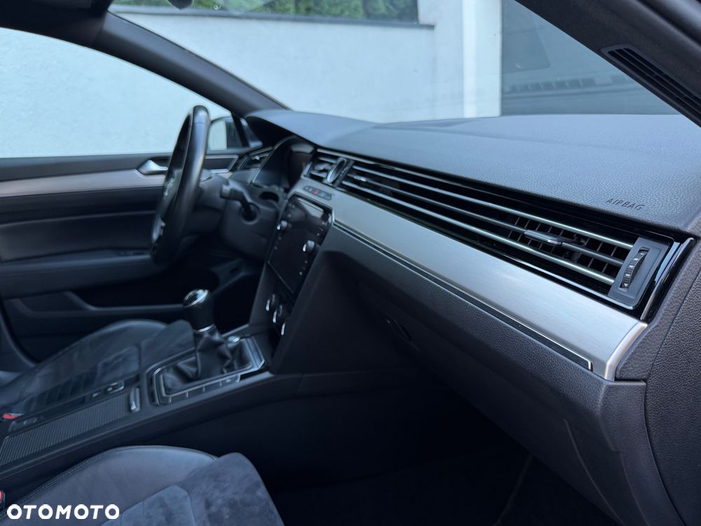 Volkswagen Passat 1.5 TSI OPF Highline - 18