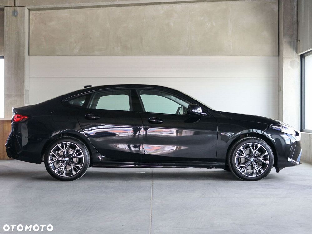 BMW Seria 2 216i - 8