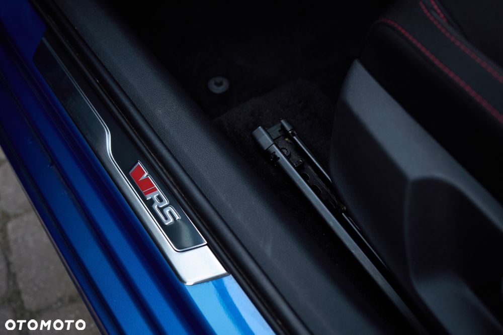 Skoda Octavia 2.0 TDI DSG RS - 24
