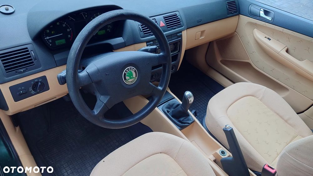 Skoda Fabia 1.4 16V Elegance - 23