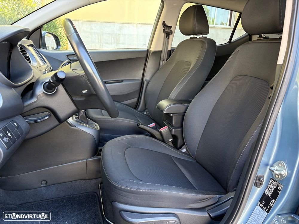 Hyundai i10 1.0 Comfort AMT - 11
