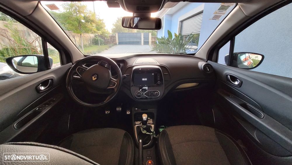 Renault Captur 1.5 dCi Exclusive XMOD - 11