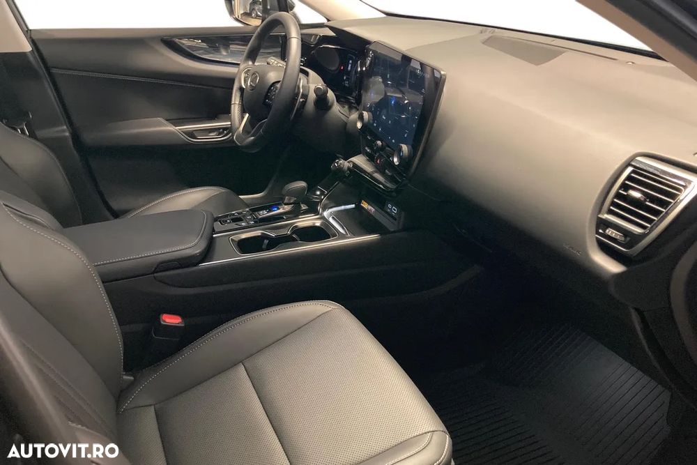 Lexus Seria NX 450h+ E-FOUR Business - 16