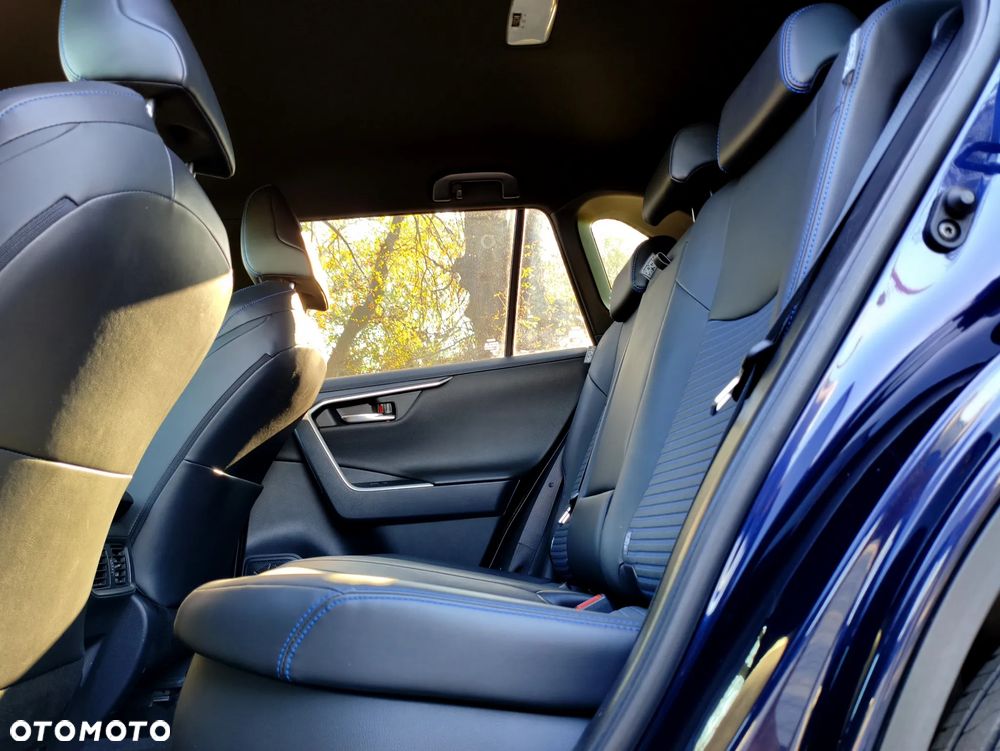 Toyota RAV4 - 7