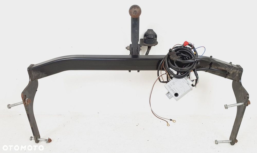 HAK HOLOWNICZY ORIS DACIA DUSTER II - 1