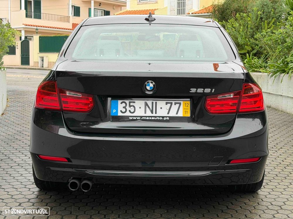 BMW 328 i Auto Line Sport - 5