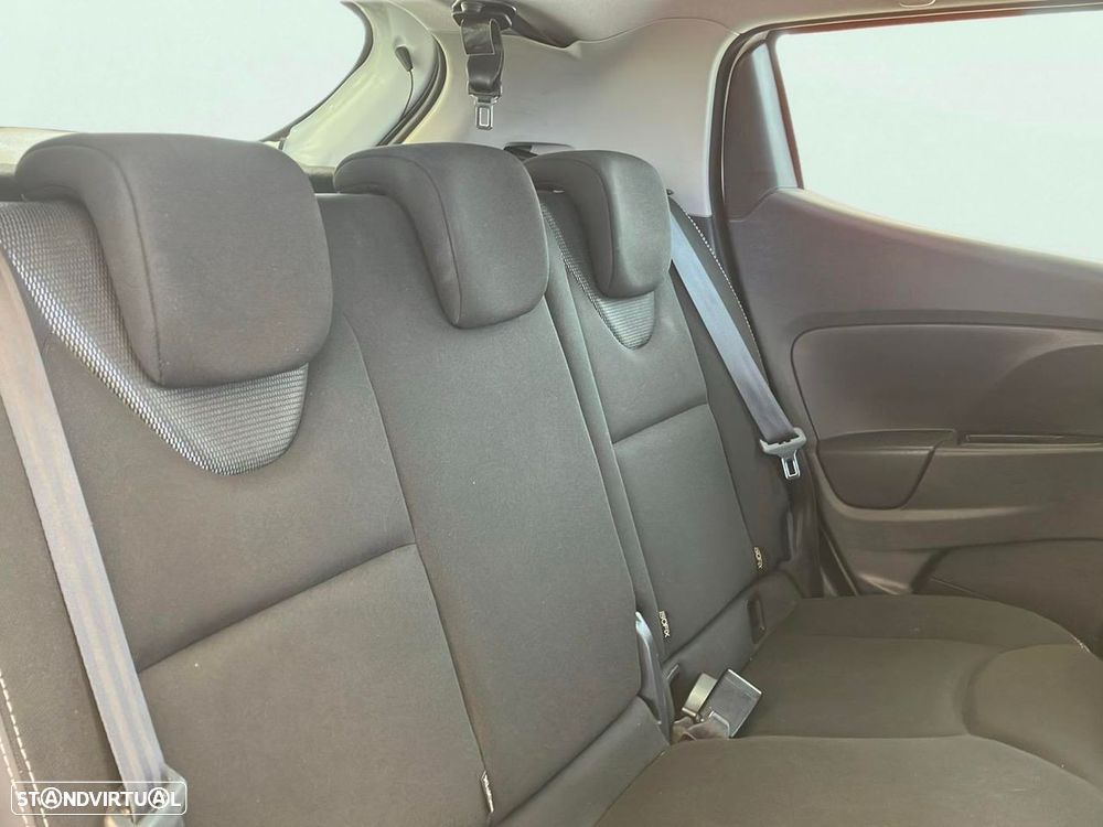 Renault Clio 0.9 TCe Limited Bi-Fuel - 15