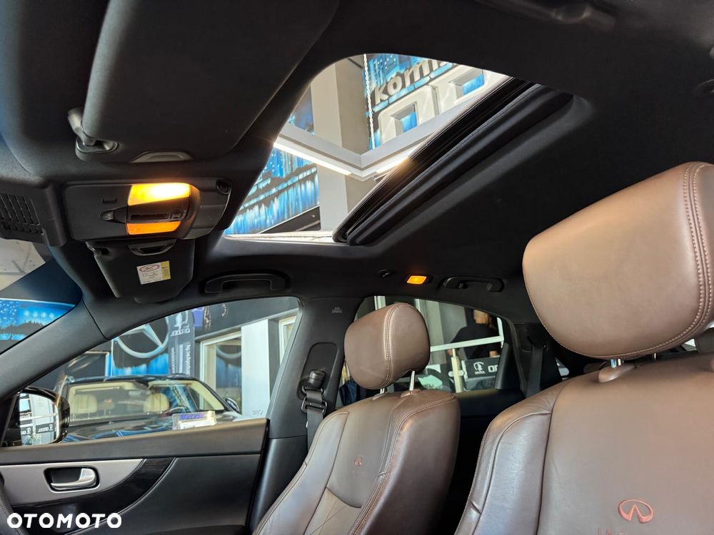 Infiniti FX FX30d S Premium - 6