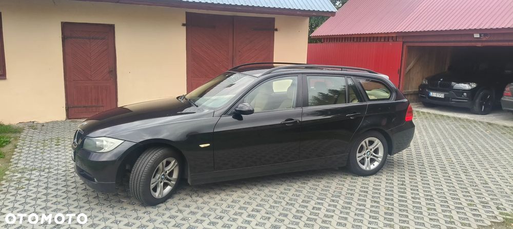 BMW Seria 3 318d - 3