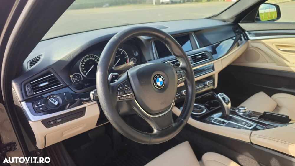 BMW Seria 5 530d xDrive - 5