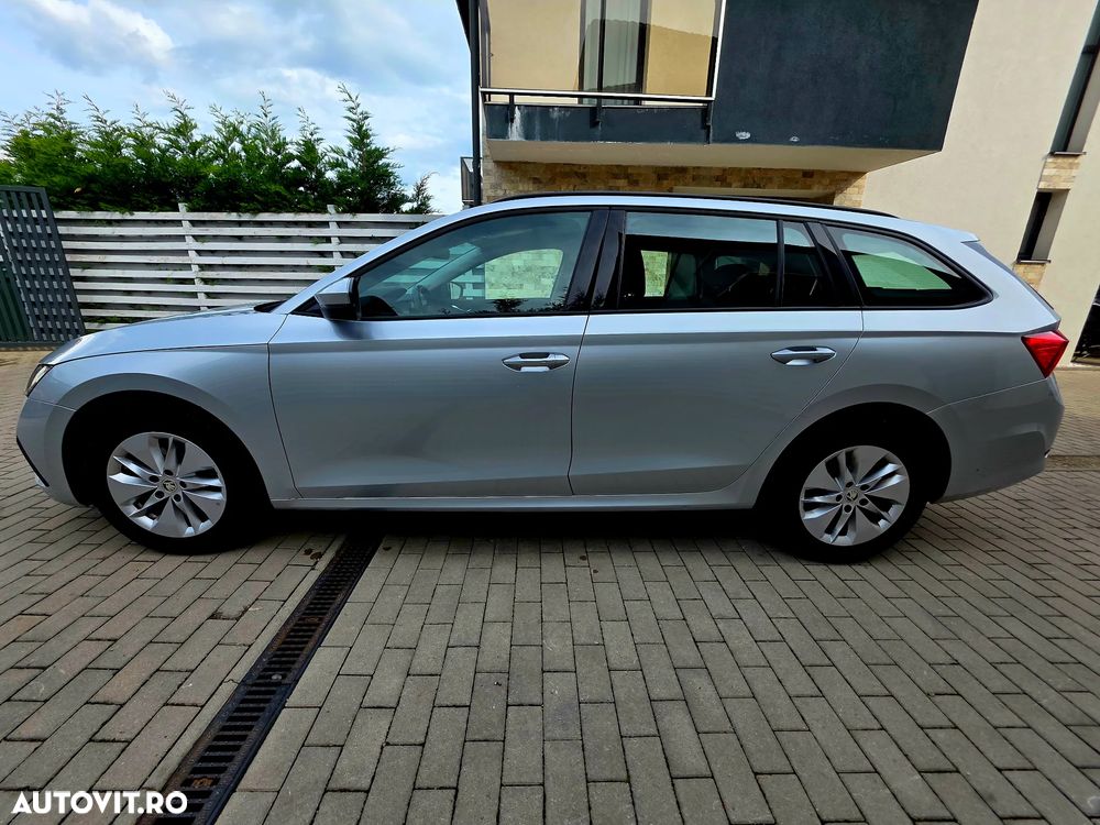 Skoda Octavia 2.0 TDI Premium Edition - 3