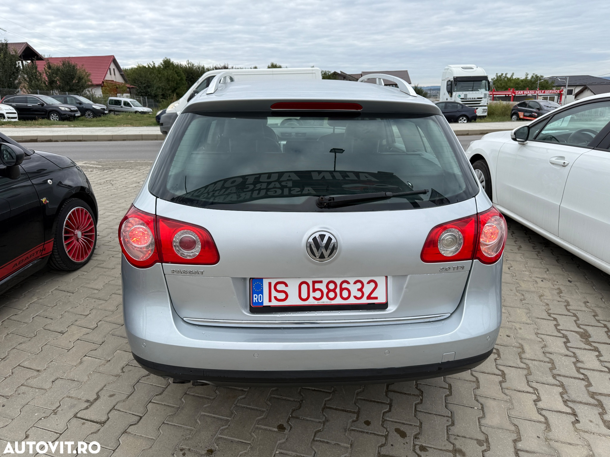 Volkswagen Passat Variant 2.0 TDI Comfortline Aut - 13