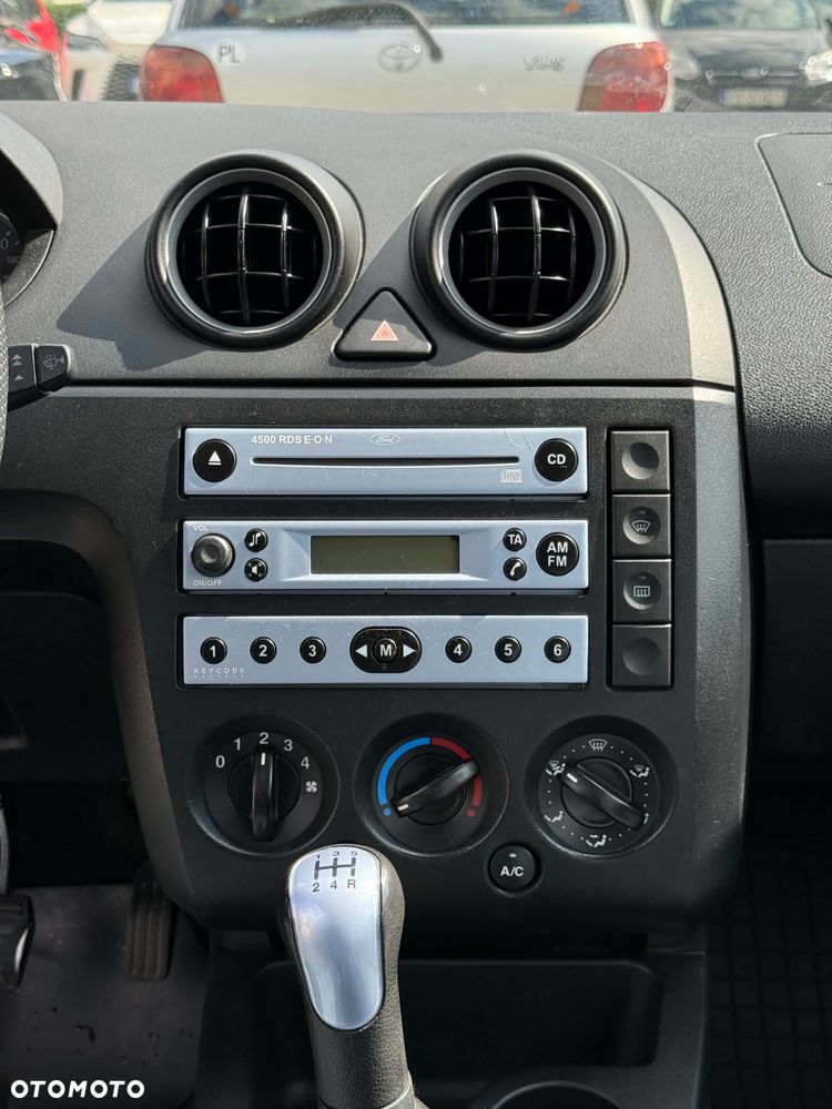 Ford Fiesta 1.3 Ambiente - 6