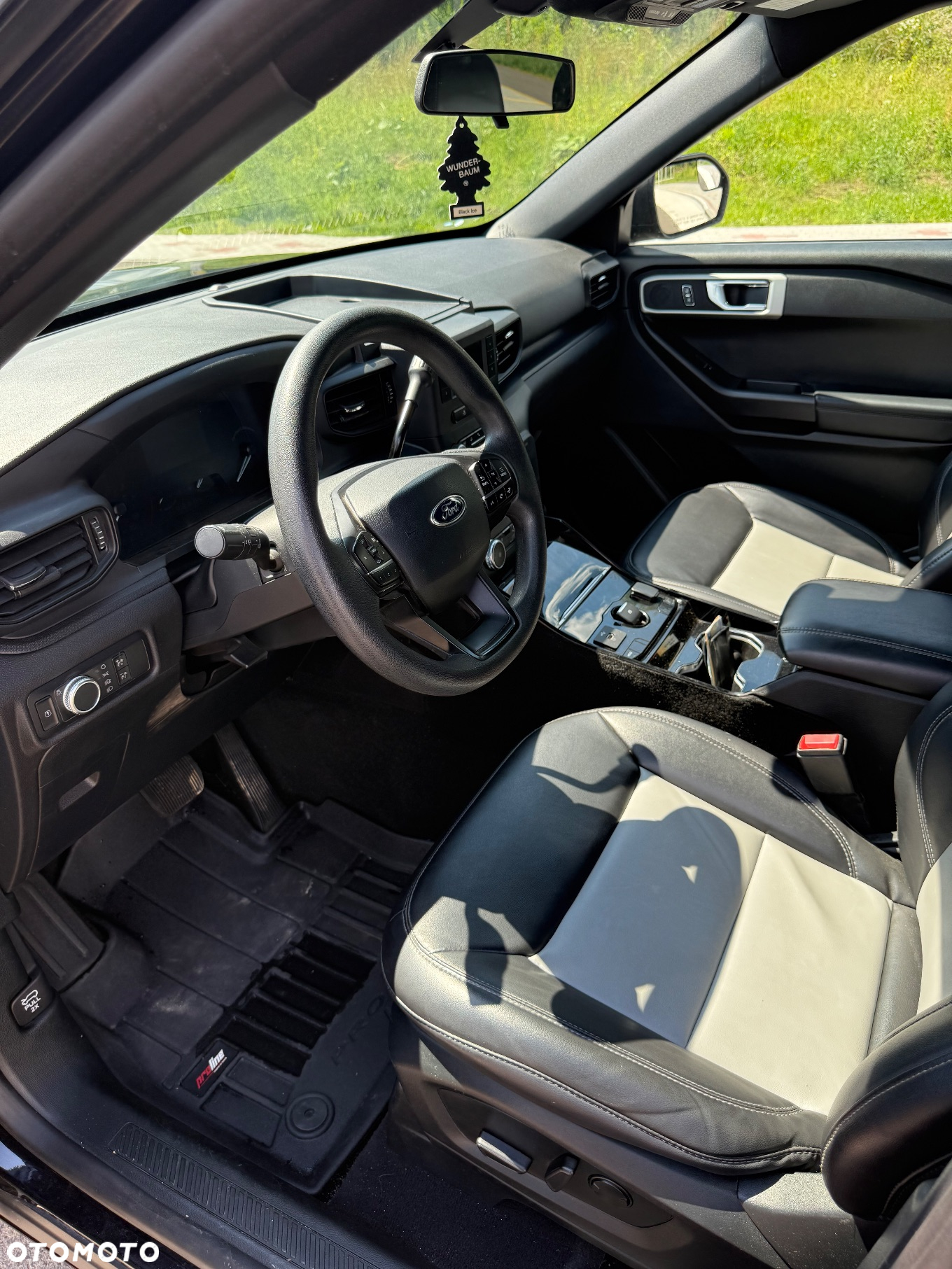 Ford Explorer EcoBoost Plug-in Hybrid ST-LINE - 14