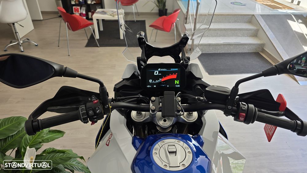 BMW F 900 XR - 12