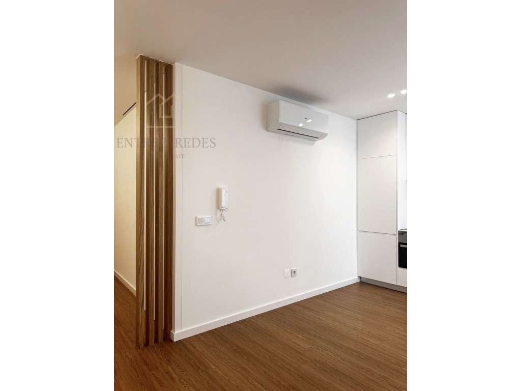 Apartamento T1 - Pronto Habitar - no Centro de Matosinhos, para com... - Grande imagem: 4/13