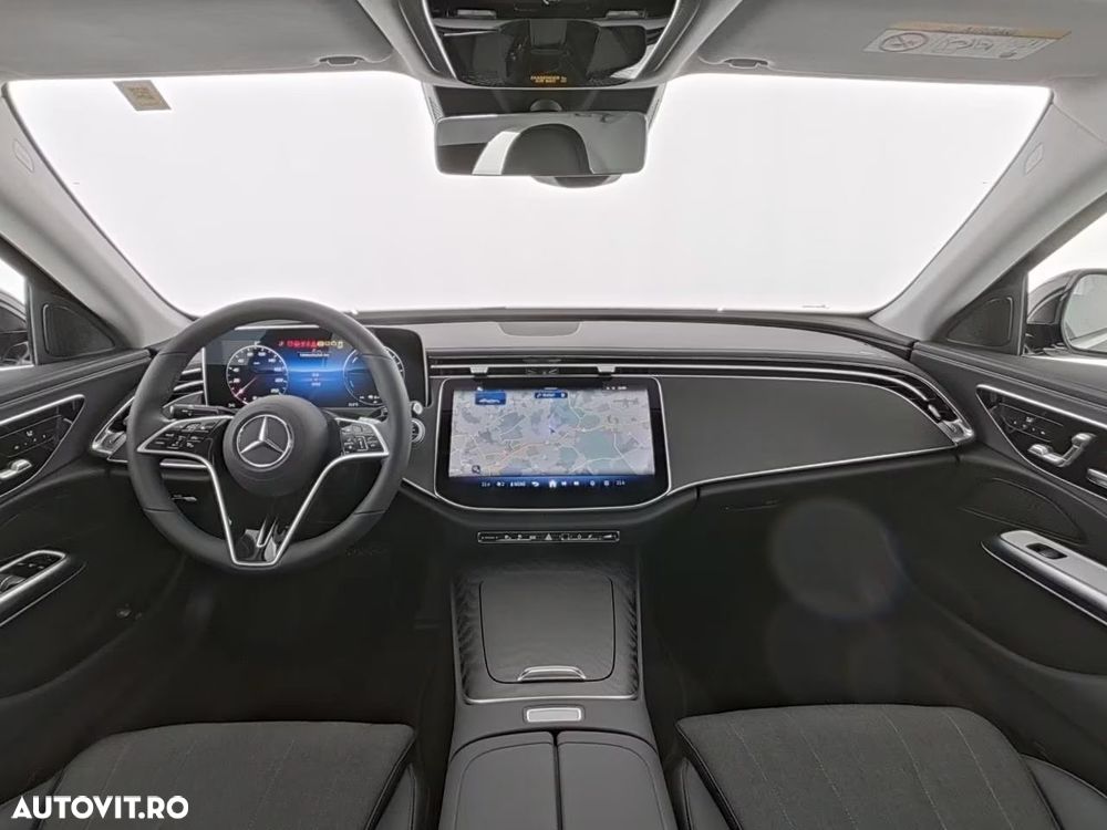 Mercedes-Benz E - 10