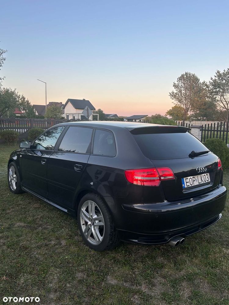 Audi A3 Sportback - 4
