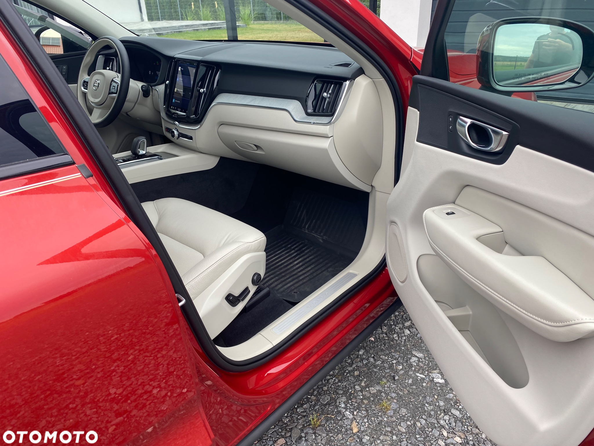 Volvo XC 60 T5 AWD Geartronic RDesign - 16