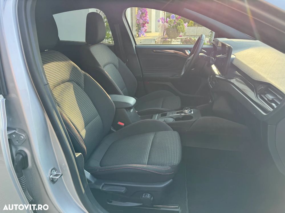 FORD Focus 2025 — imagine 13