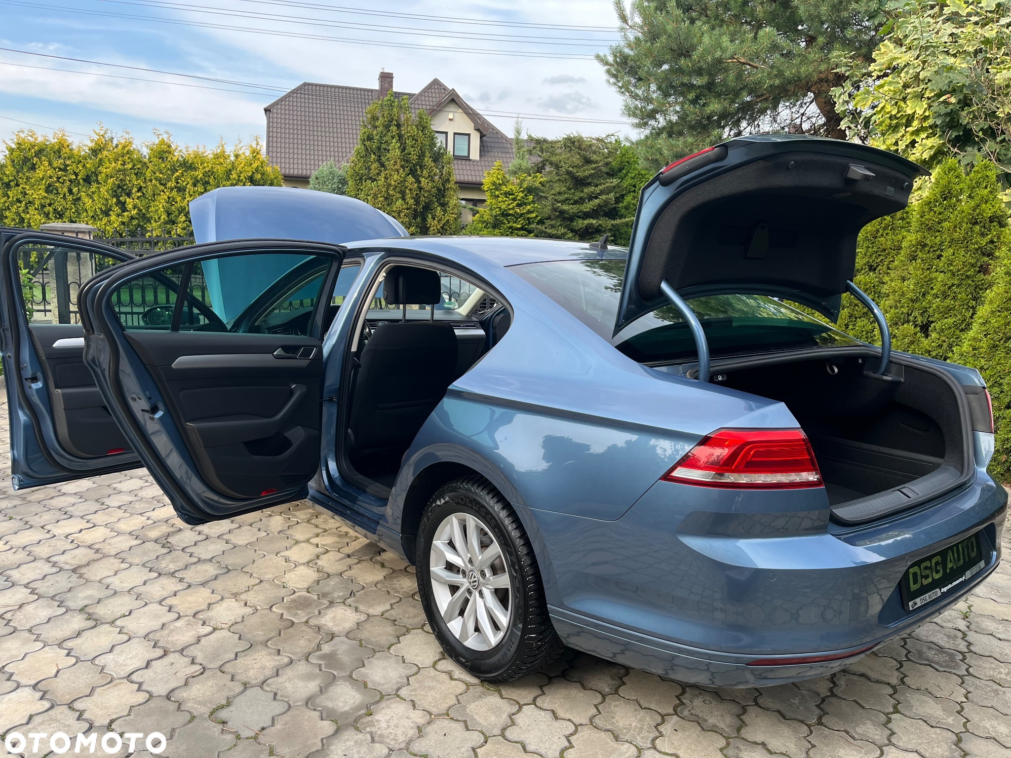 Volkswagen Passat - 36