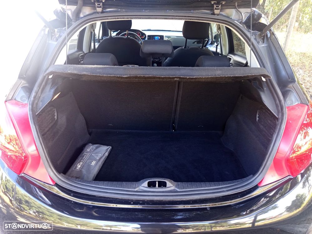 Peugeot 208 1.4 VTi Active - 22