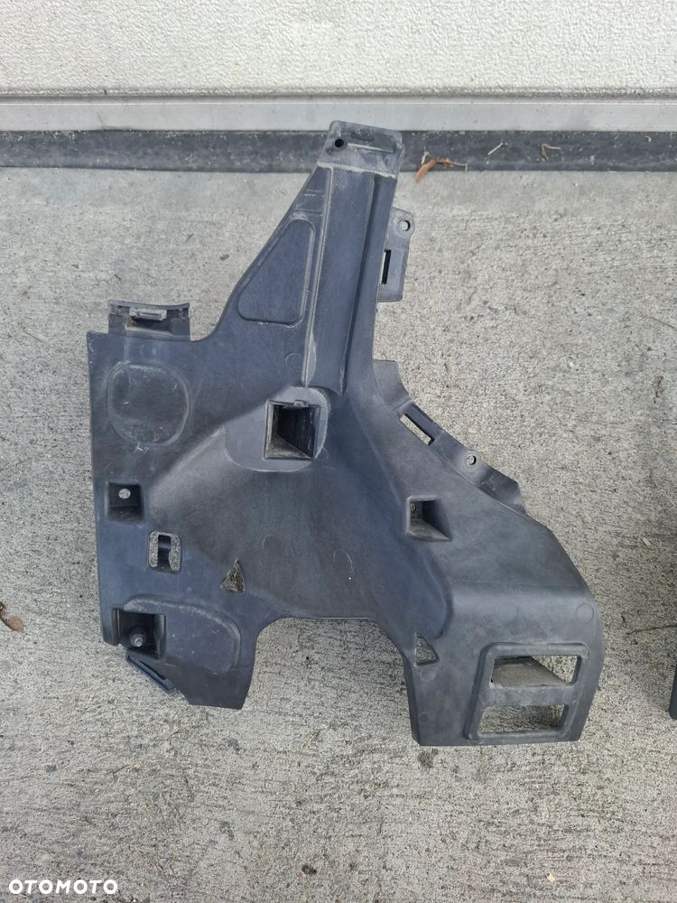 Volvo XC40 31449363 31449362 ślizg zderzaka mocowanie lewy prawy - 2