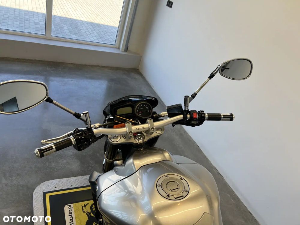 Yamaha FZ - 9