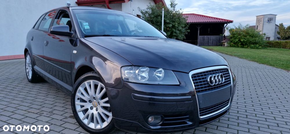 Audi A3 Sportback - 1