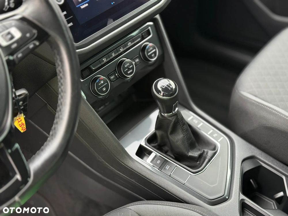 Volkswagen Tiguan 1.6 TDI SCR Comfortline - 23