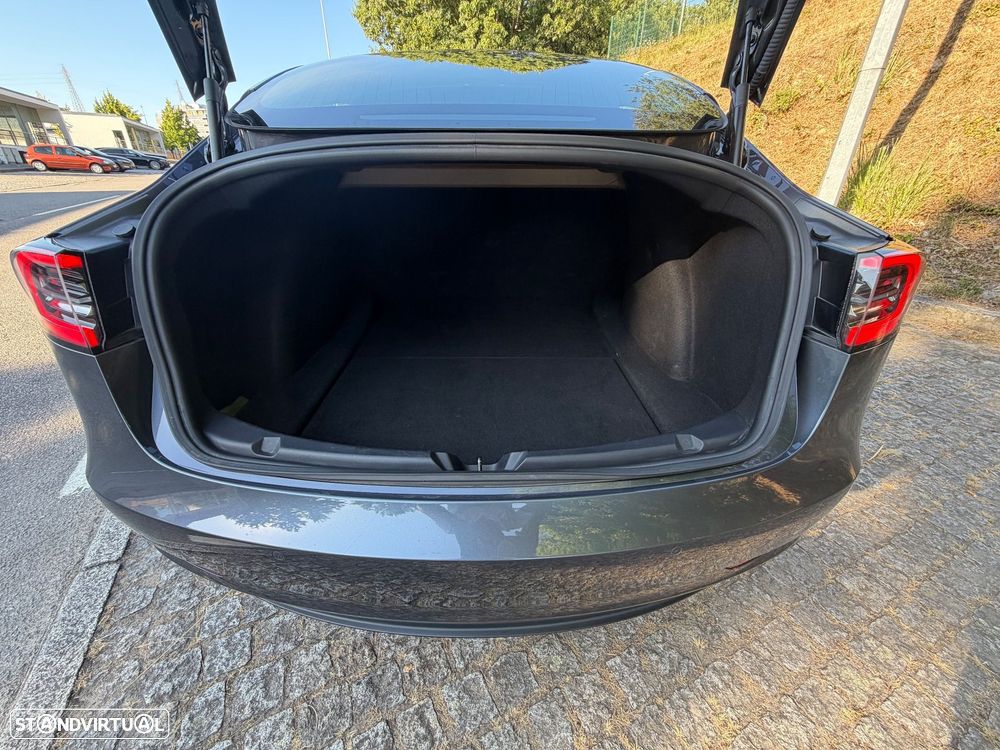 Tesla Model 3 Long Range AWD Dual Motor — fotografia 6