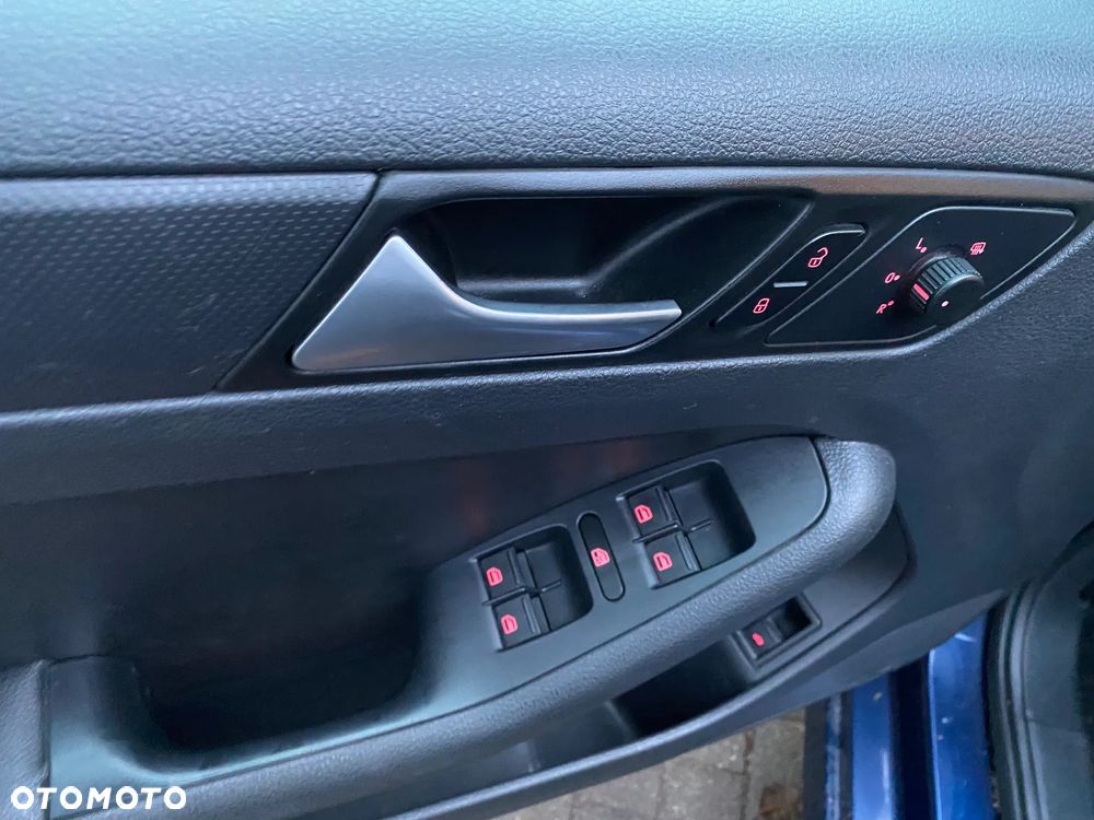 Volkswagen Jetta 1.8T SE - 15