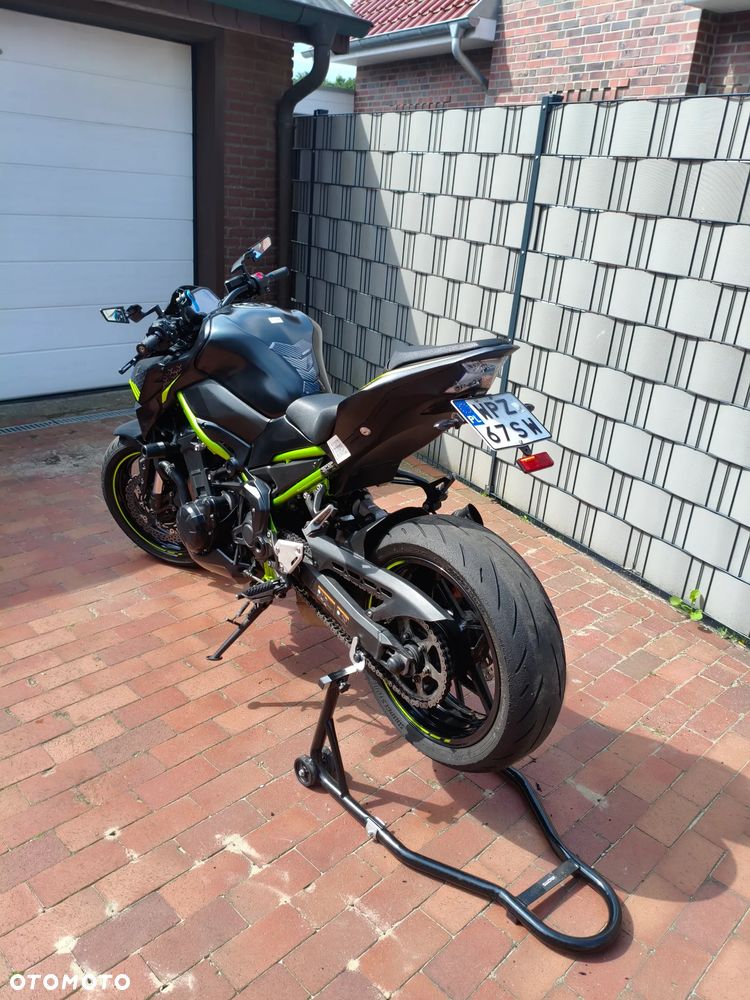 Kawasaki Z 900 - 5