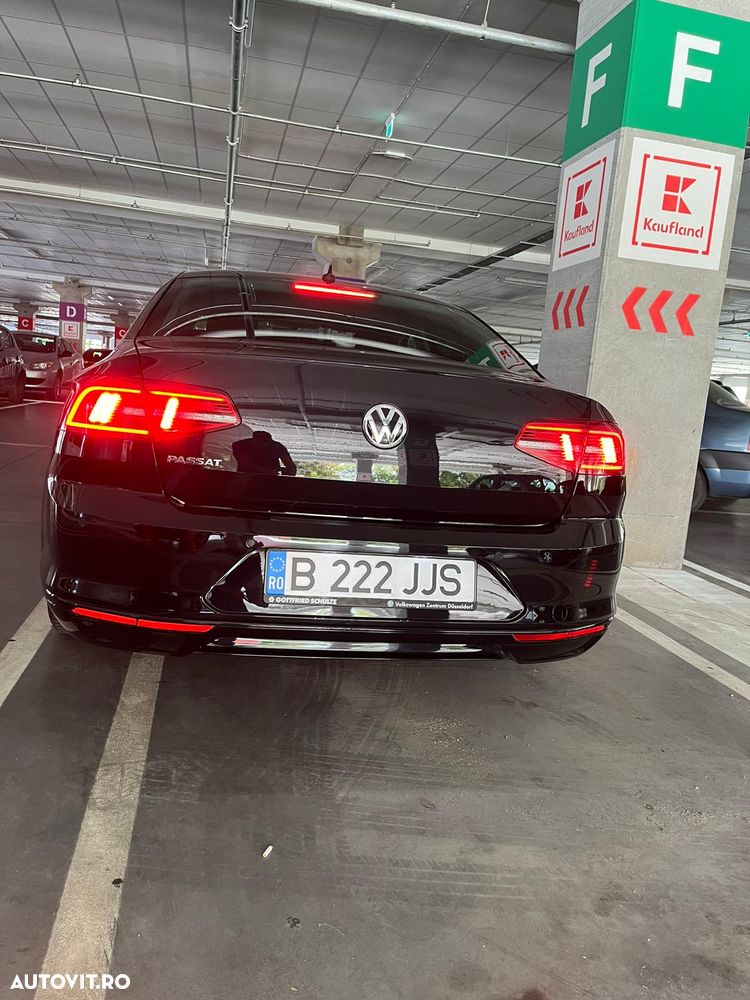 Volkswagen Passat - 2