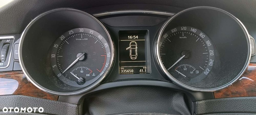 Skoda Superb 2.0 TDI DSG Elegance - 5