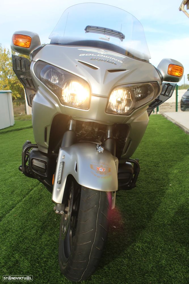 Honda Goldwing GL 1800 - 10