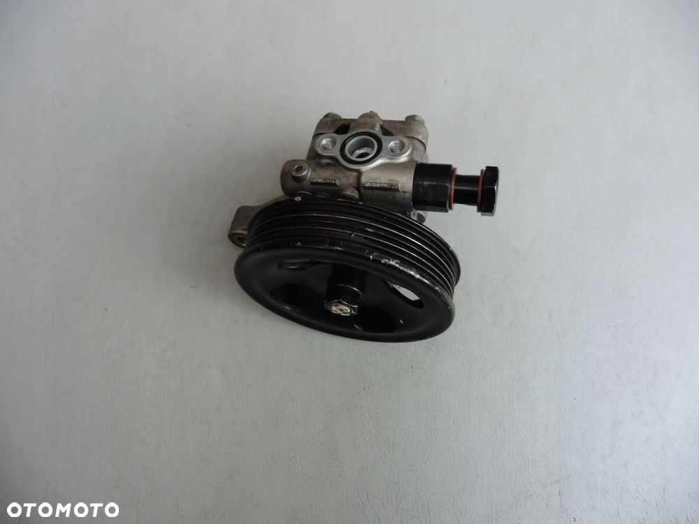 Pompa wspomagania Hyunadi Sonata 3,3 06-10r 57100-3K500 - 2